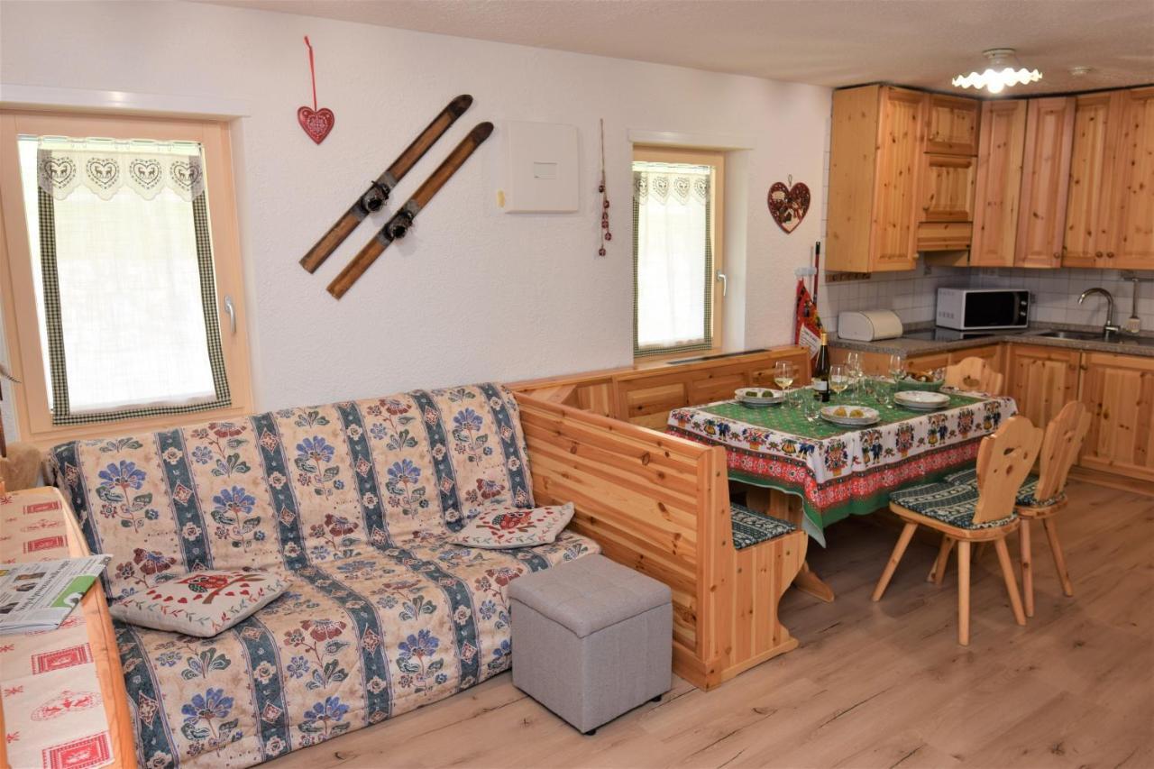 Apartament Cesa Valeria E Cesa Giulio Campitello di Fassa Zewnętrze zdjęcie